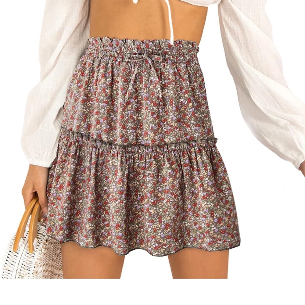 Brown high waisted mini skirt